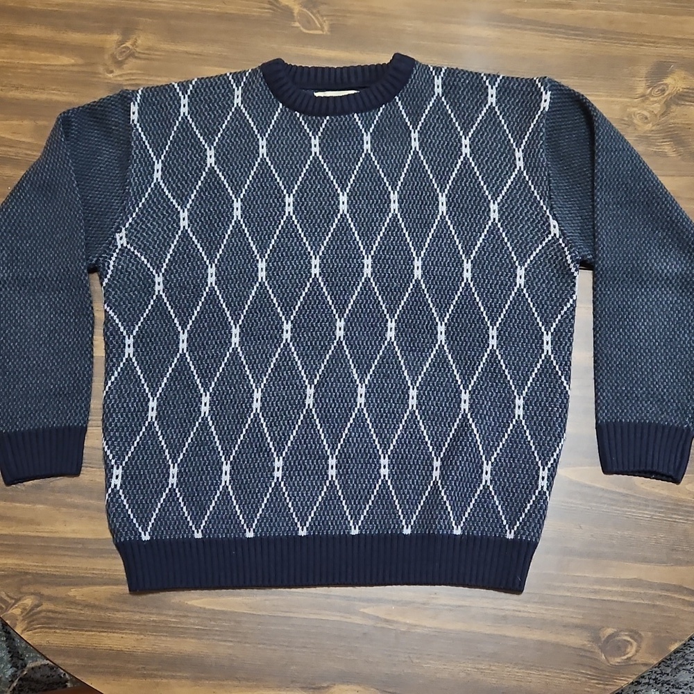 Vintage Diamond Pattern Sweater - Picture 2 of 12